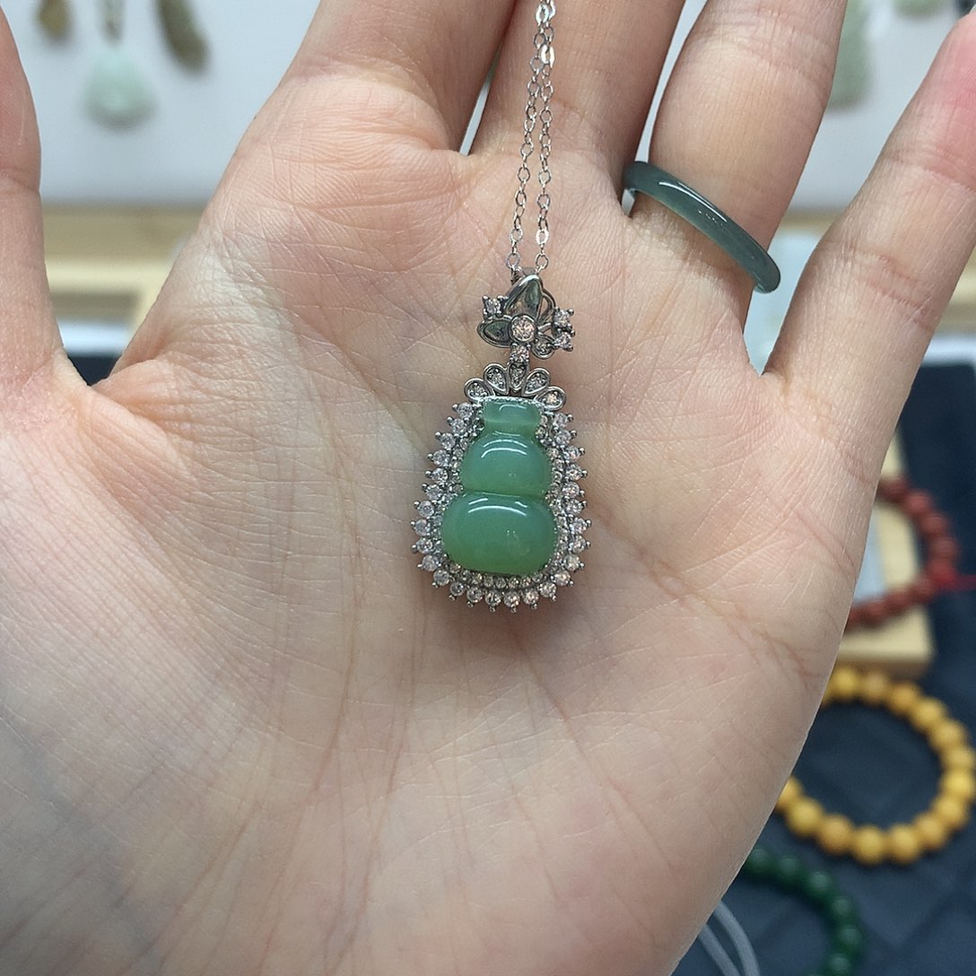 颈饰未镶嵌和田玉皛*葫芦4