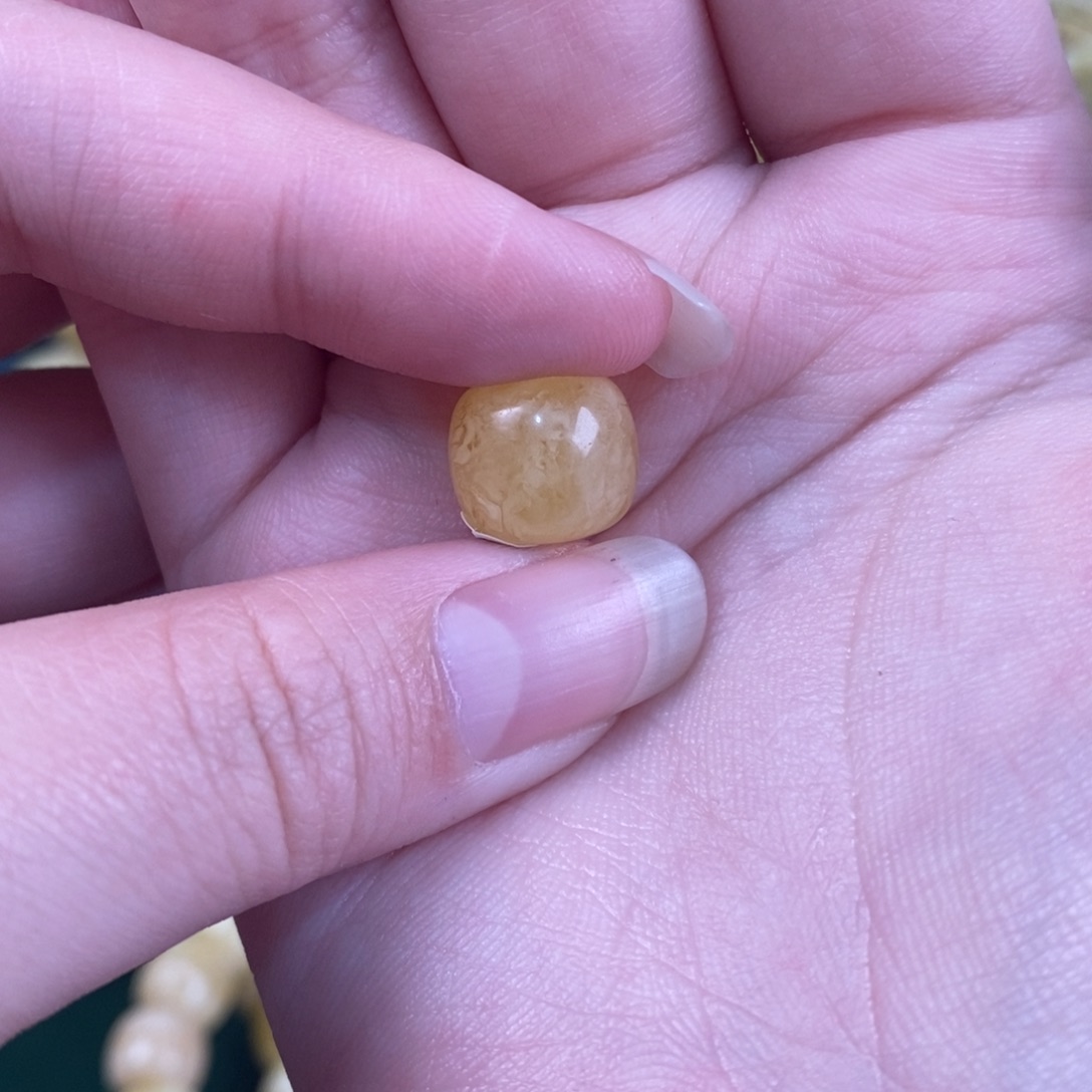 解***羊蜜蜡未镶嵌珠宝奇石