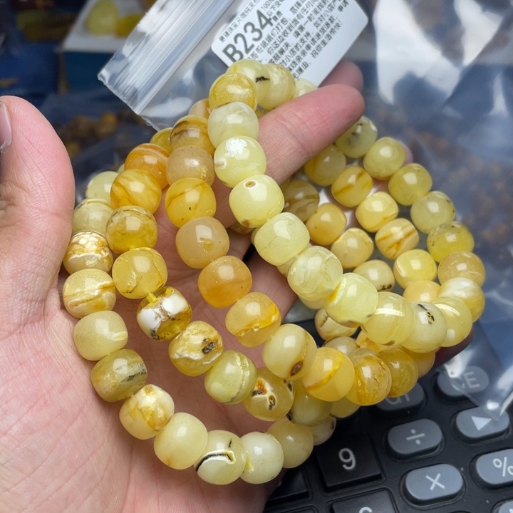 未镶嵌琥珀珠宝奇石