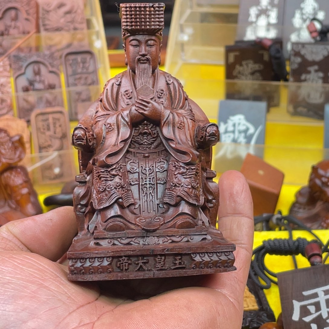 枣木雷击枣木雕刻人像