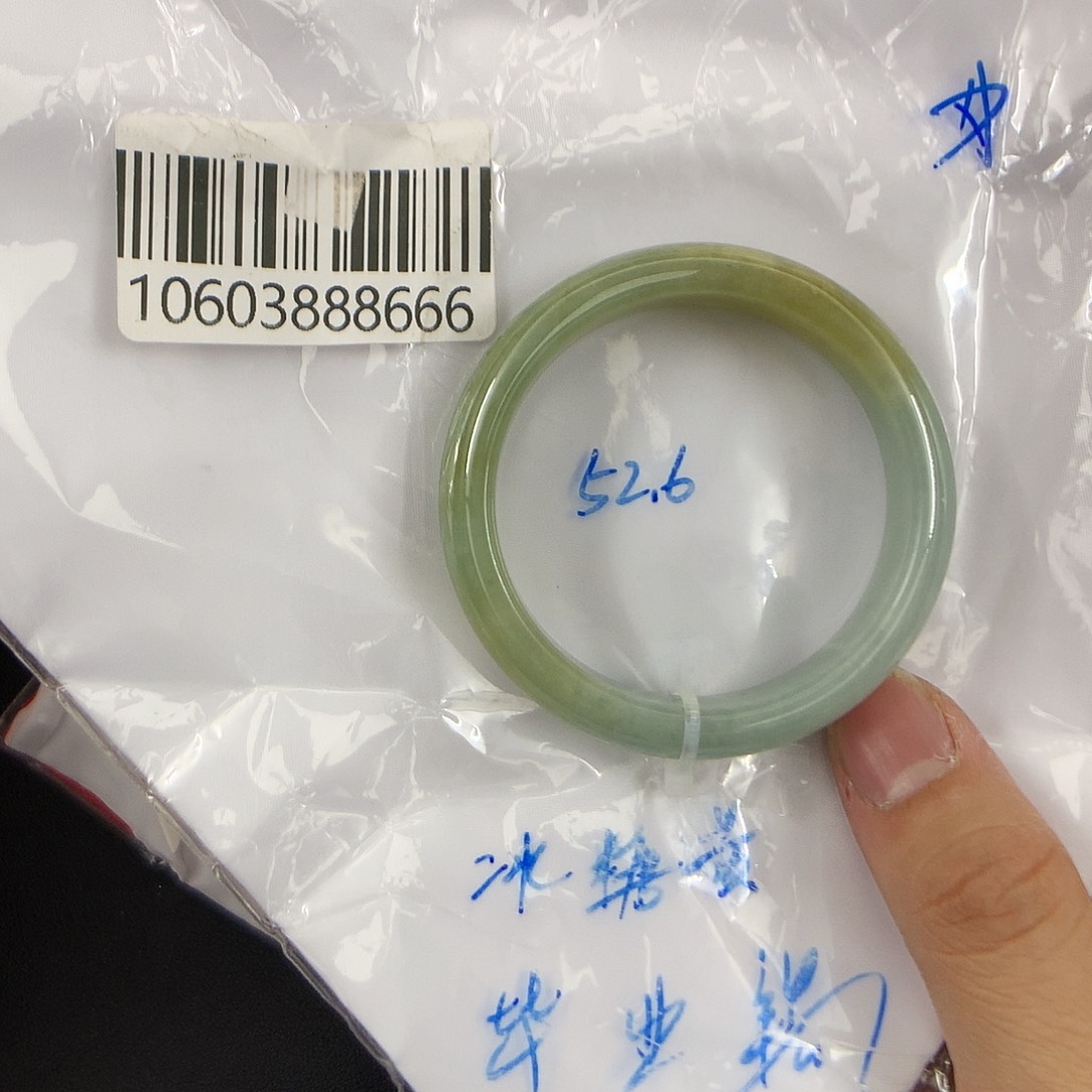 翡翠手镯未镶嵌天然缅甸翡翠手镯