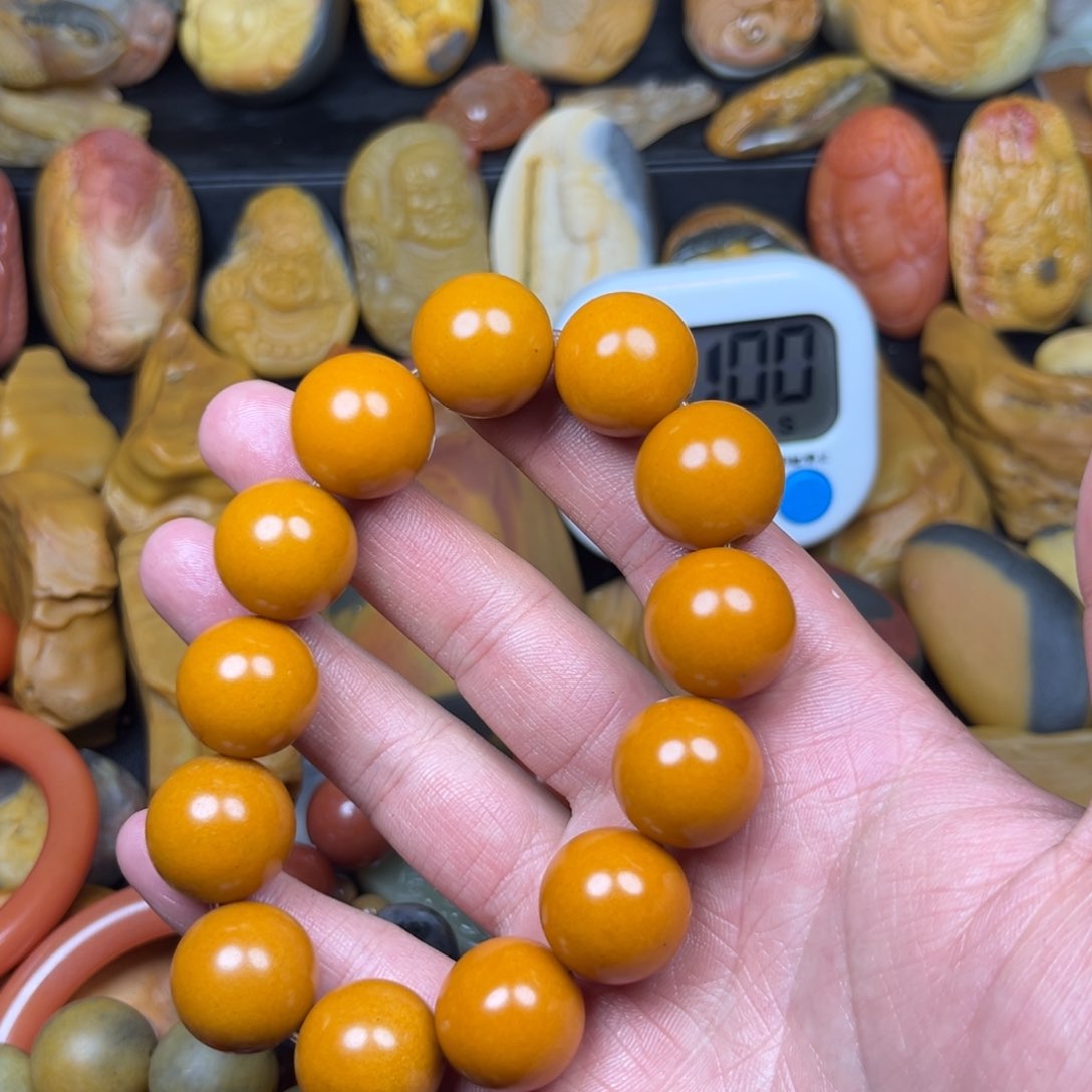 石英质玉颈饰合金有**士