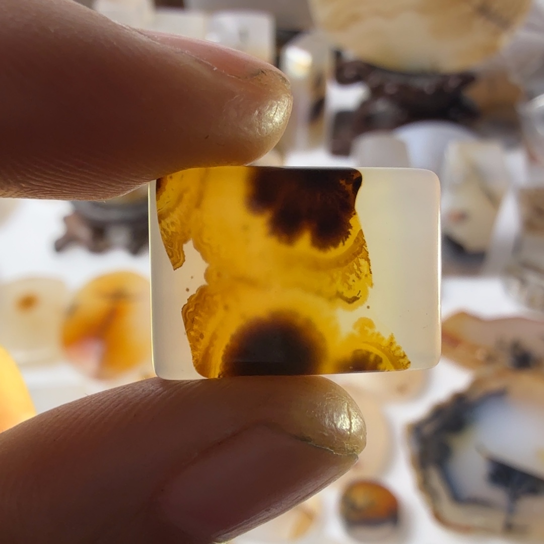 玛瑙/玉髓未镶嵌珠宝半成品