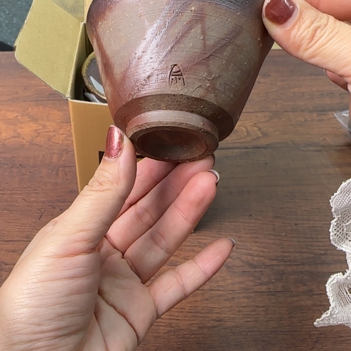 一个陶瓷物件哈哈哈哈