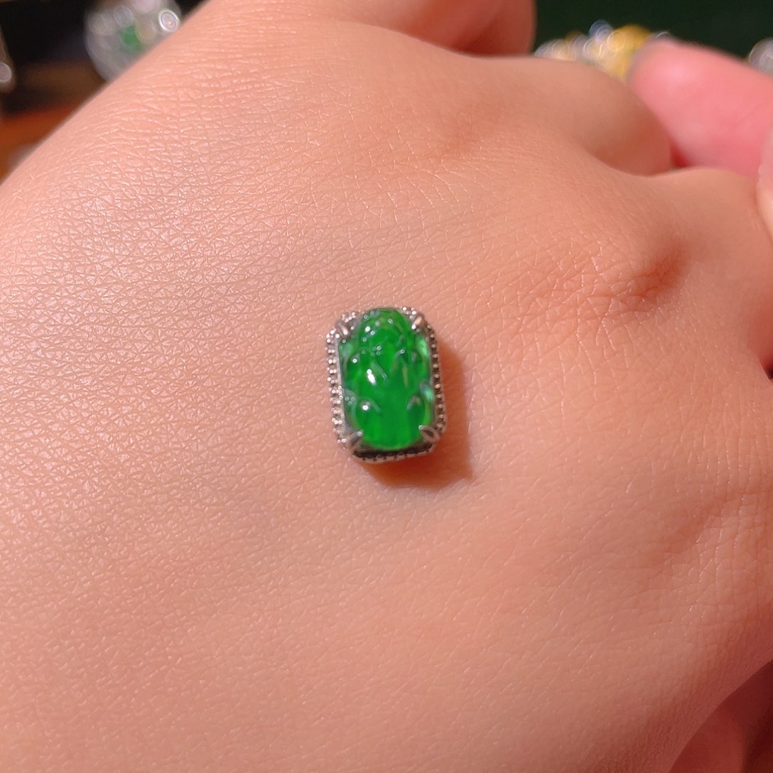 翡翠吊坠(不含链)银S925镶嵌