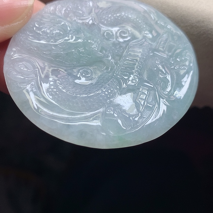 翡翠颈饰未镶嵌吊坠