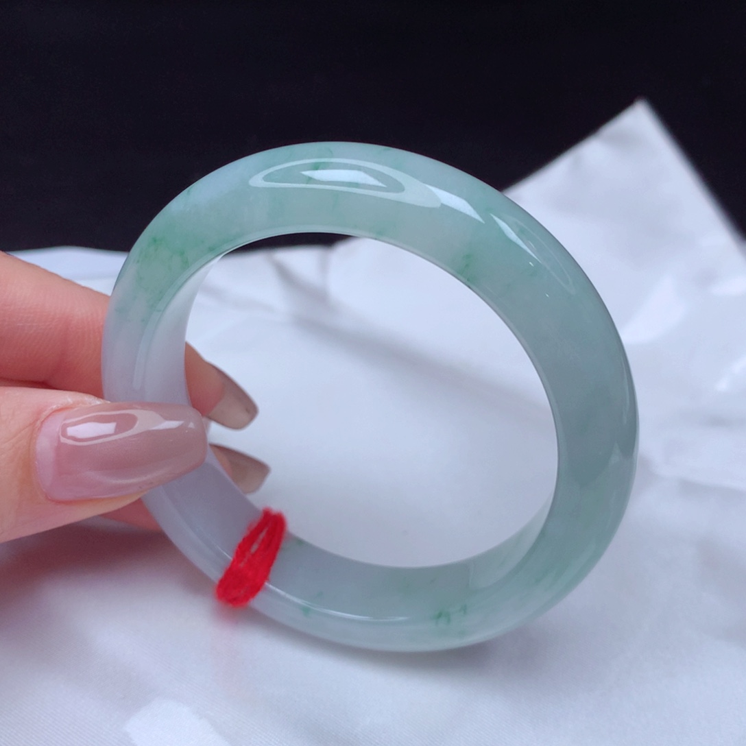 翡翠手镯未镶嵌手镯52