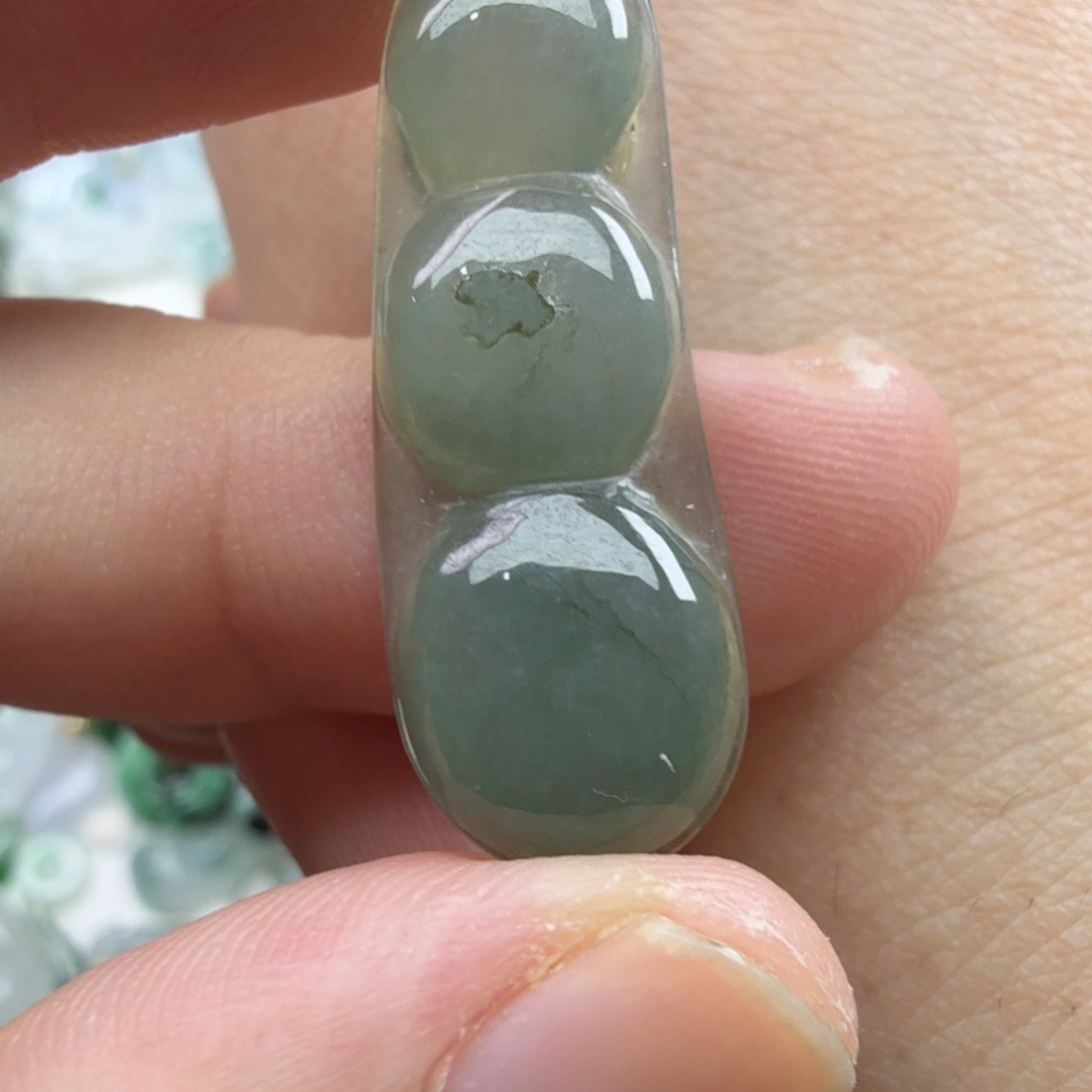 翡翠未镶嵌颈饰36