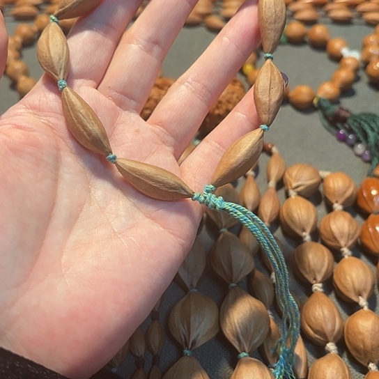 1.1小柳叶水晶核手串老玩家款