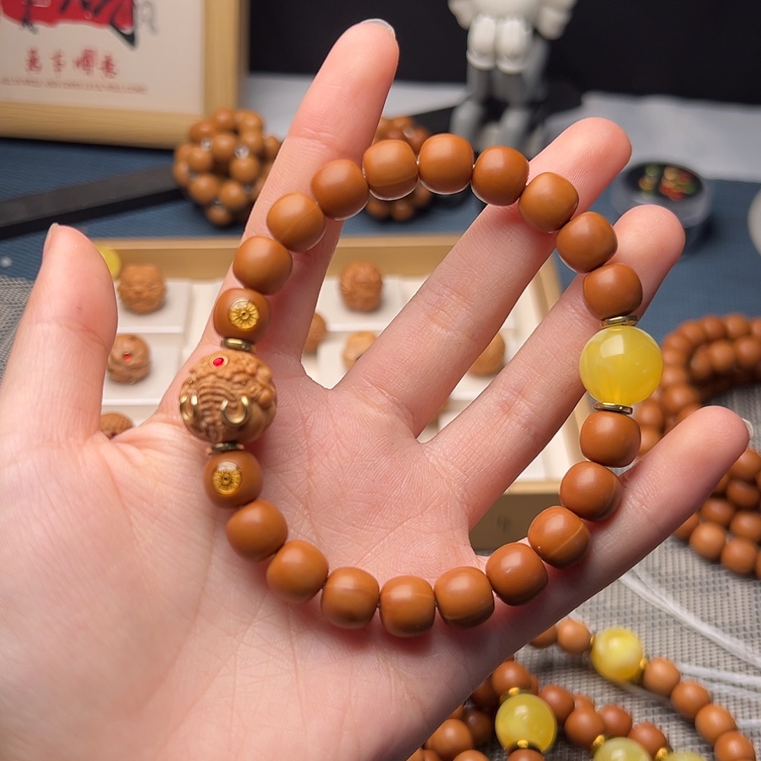 成***笑猴头核桃吊坠老型