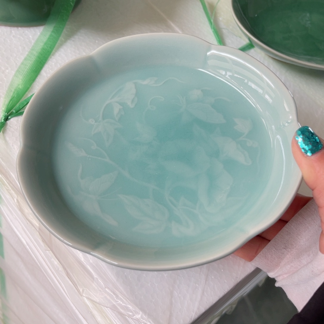 瓷片哈哈哈哈哈哈回家