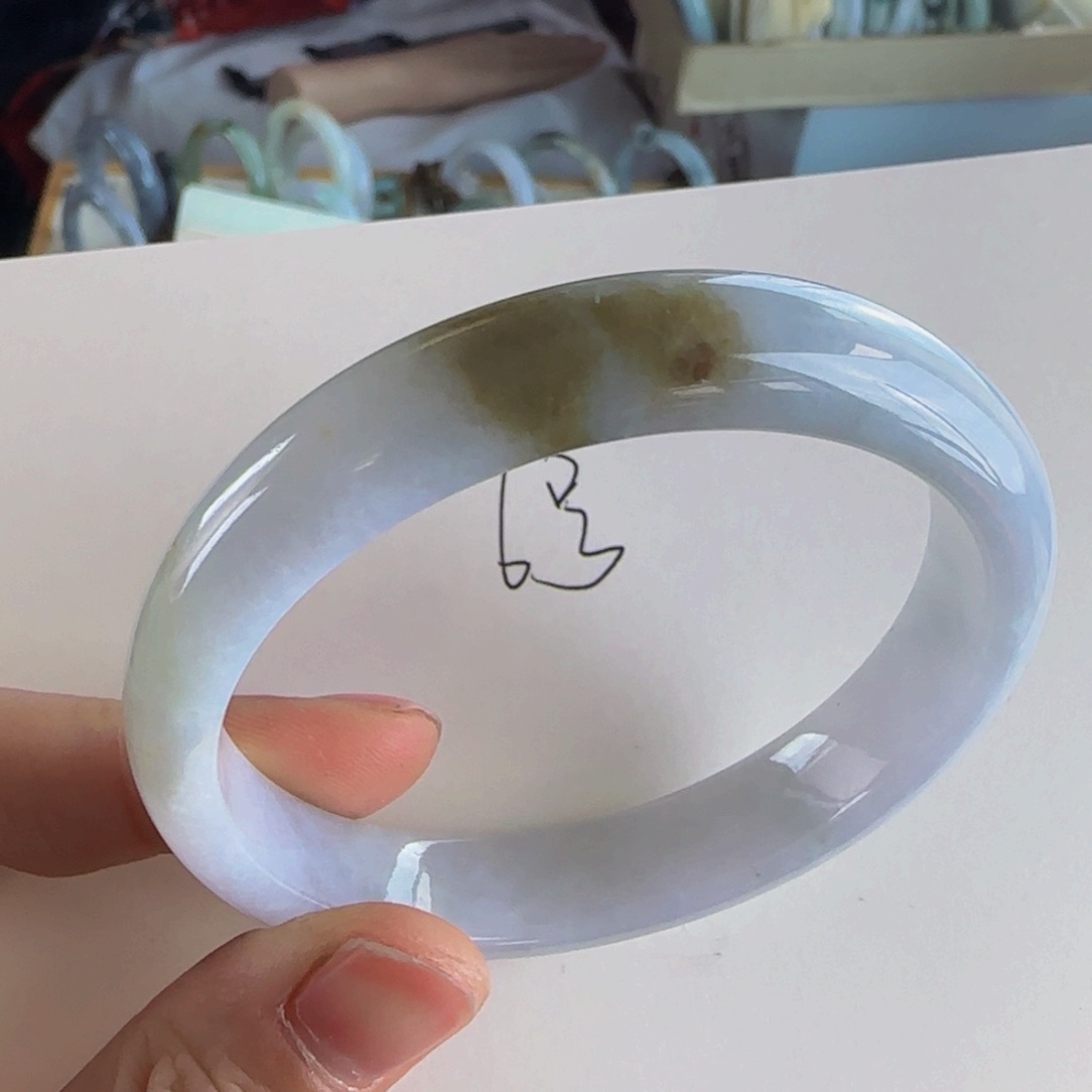 翡翠手镯未镶嵌老坑57圈