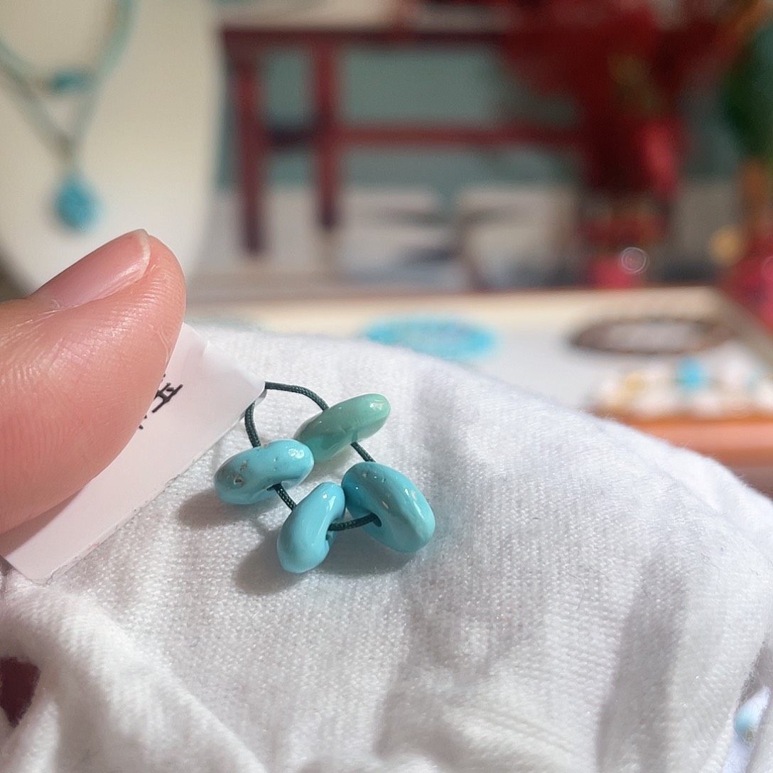 绿松石配饰未镶嵌