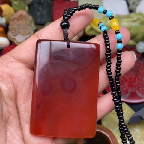 玛瑙/玉髓颈饰未镶嵌100