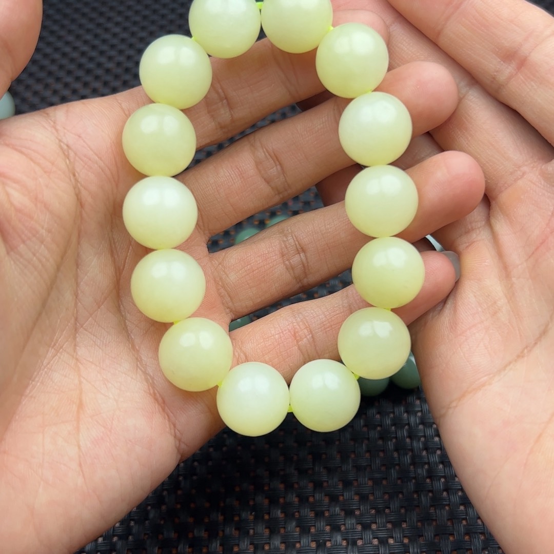 和田玉手链未镶嵌归*