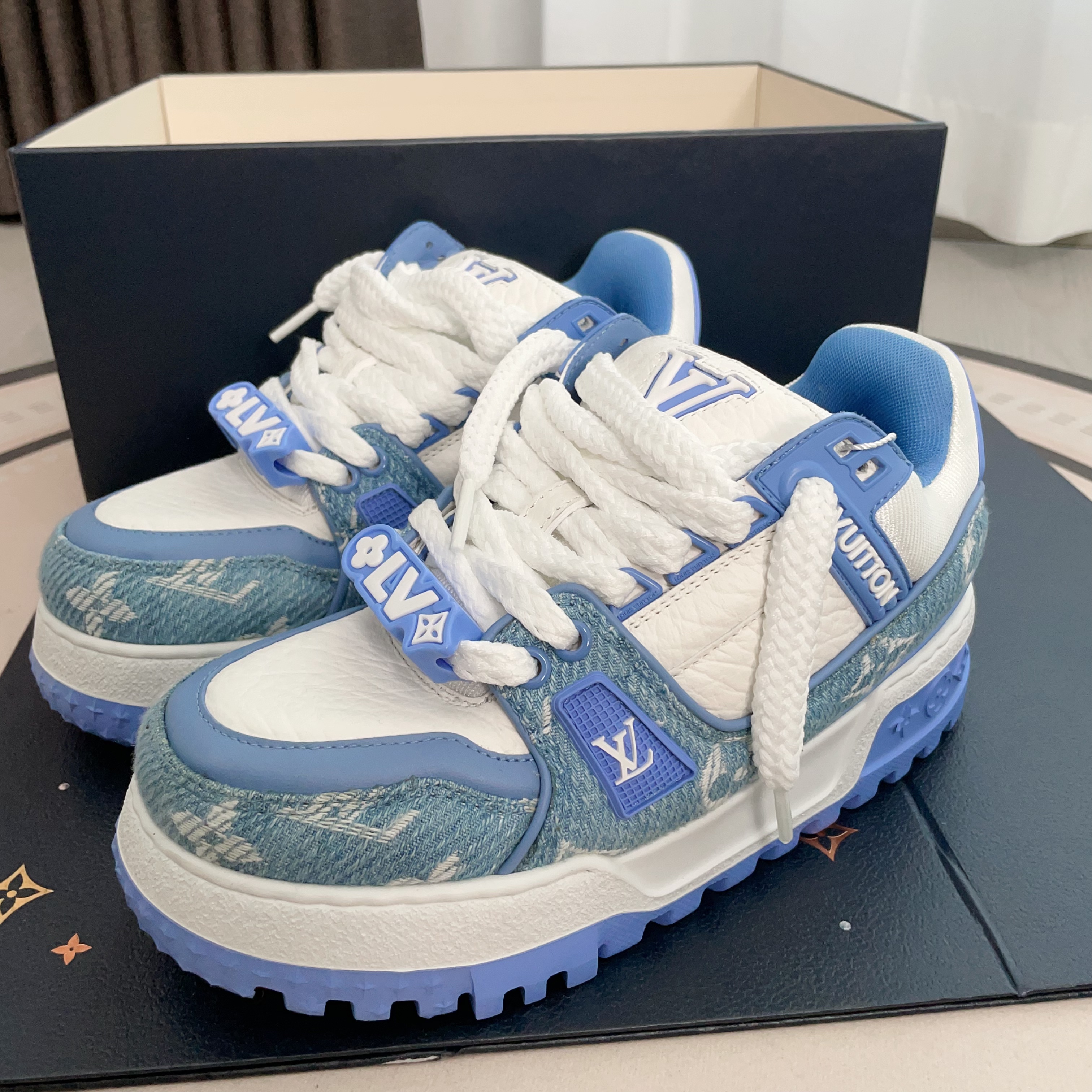 95新 LouisVuitton/路易威登 胖丁鞋35.5码蓝色/250916VHHWS01