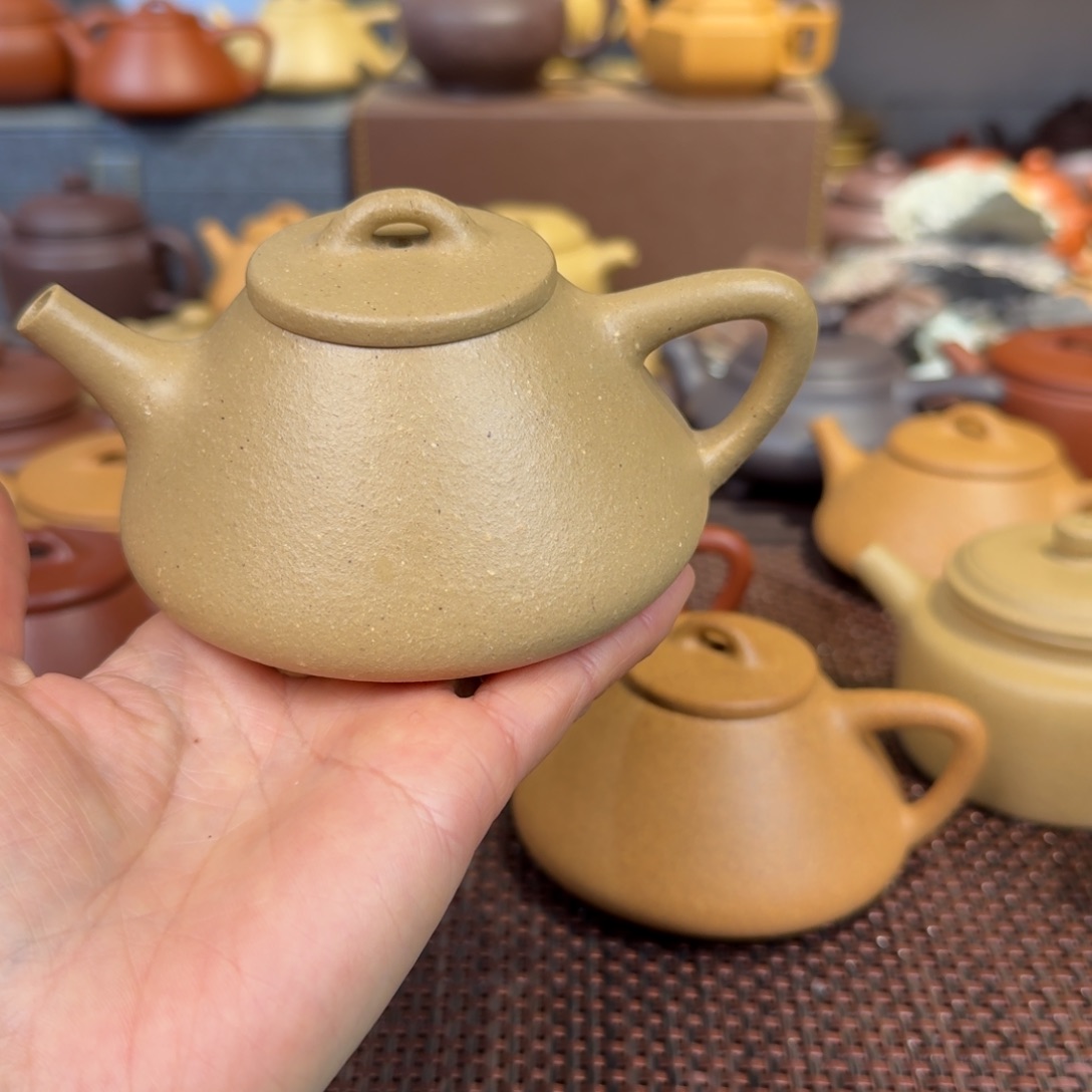 本山绿泥茶壶梨皮200毫升左右