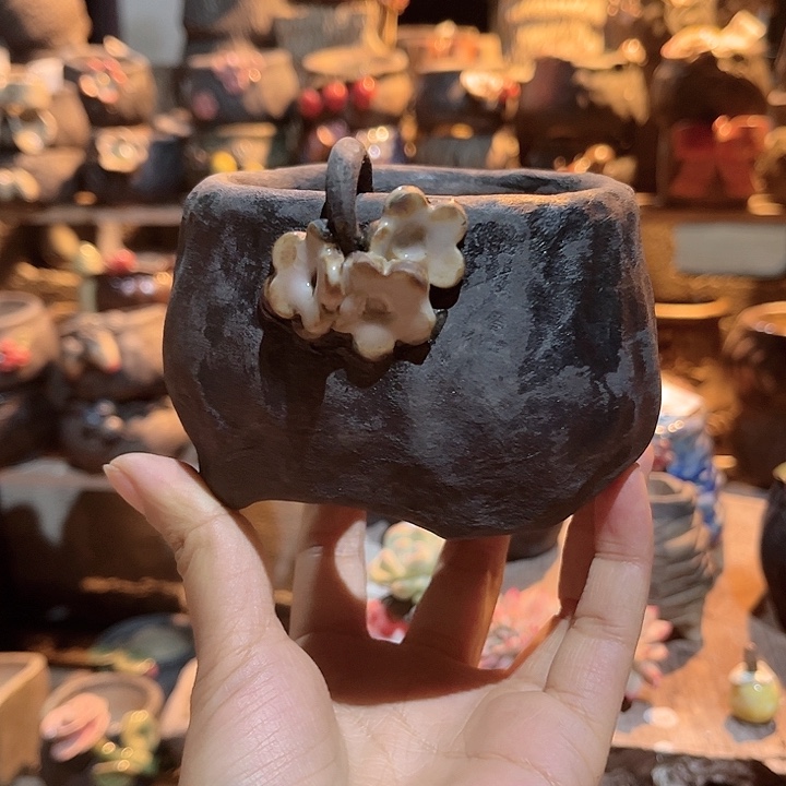 红陶得不开心的一个