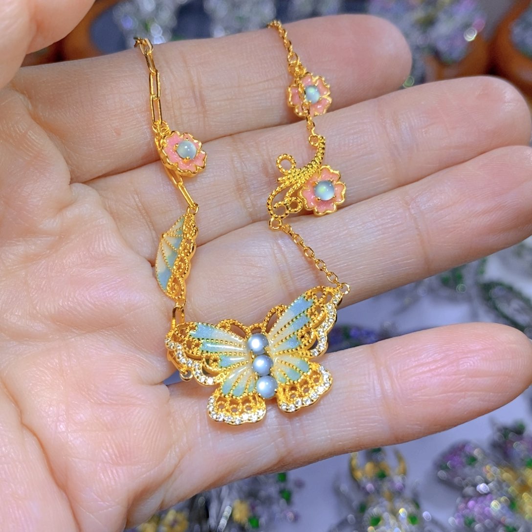 翡翠颈饰银S925镶嵌天然翡翠