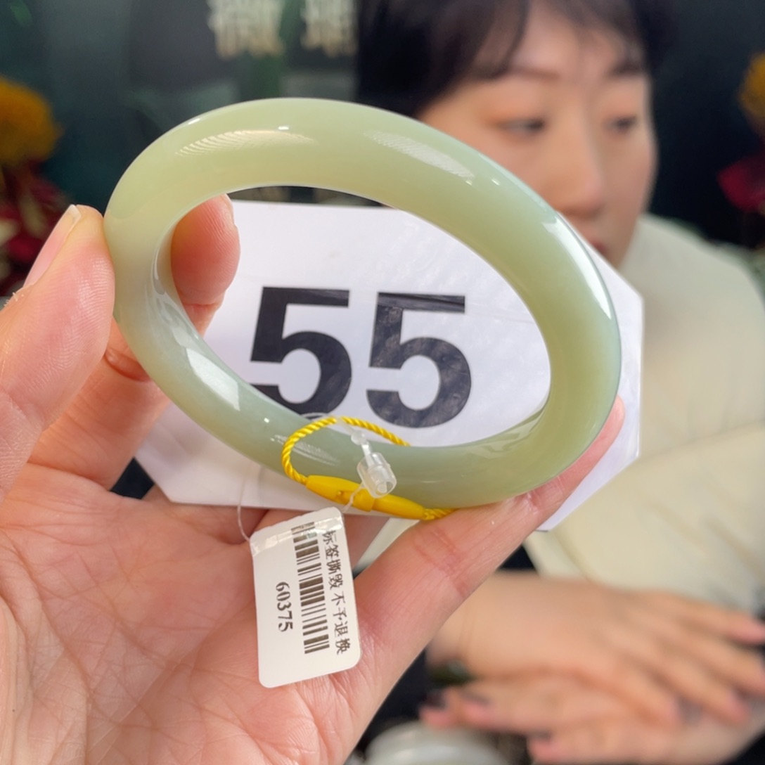 和田玉手镯未镶嵌立*