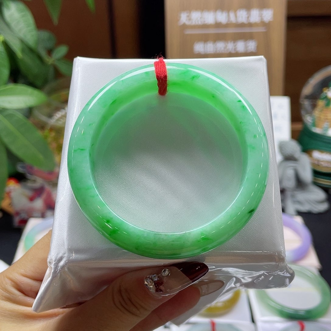 翡翠手镯未镶嵌闪购10 号链接