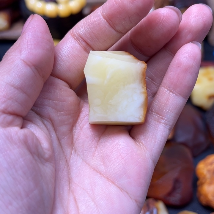 未镶嵌定制蜜蜡蜜蜡定制