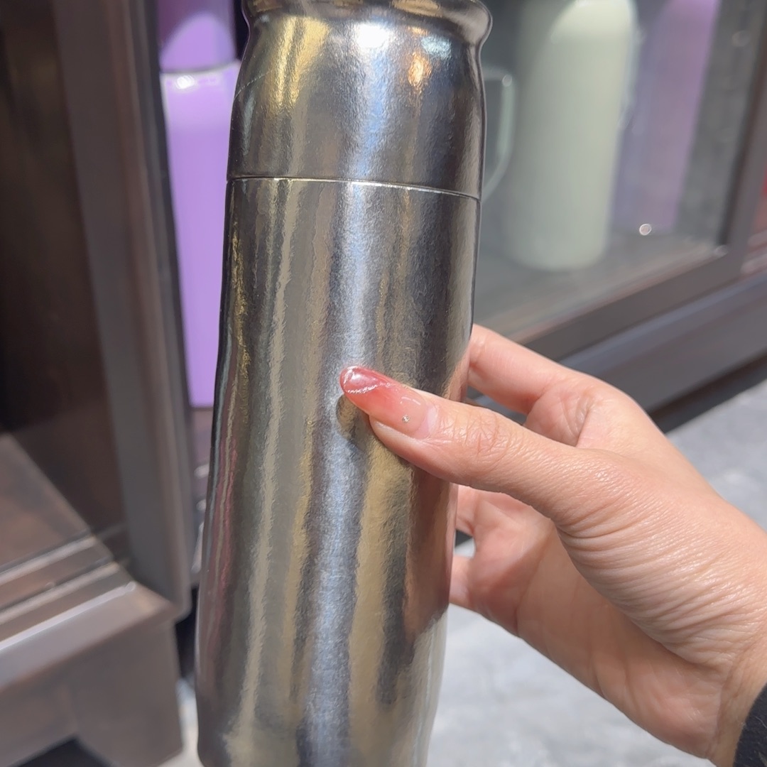 樱****茶杯的小猫真的可爱极了