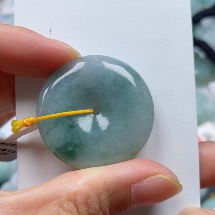 翡翠颈饰未镶嵌尺寸33/5.7