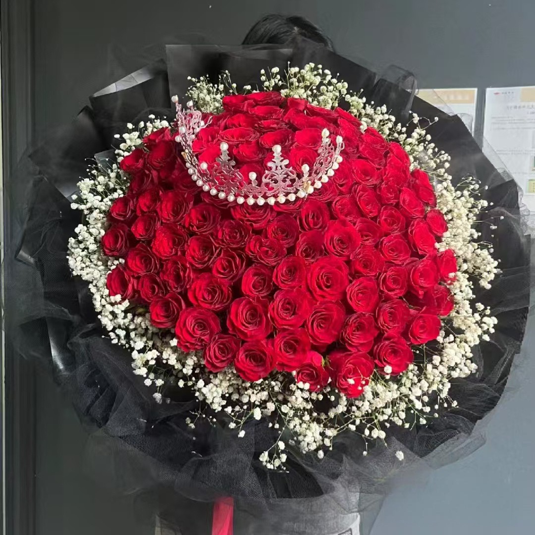 【万千欢喜】99 朵红玫瑰满天星混搭鲜花花束