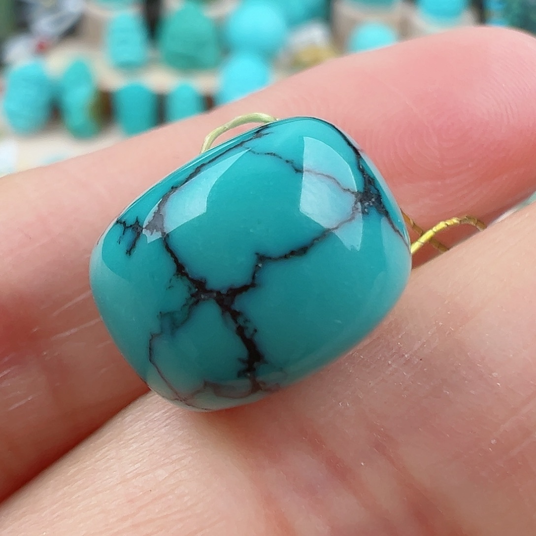 绿松石配饰未镶嵌