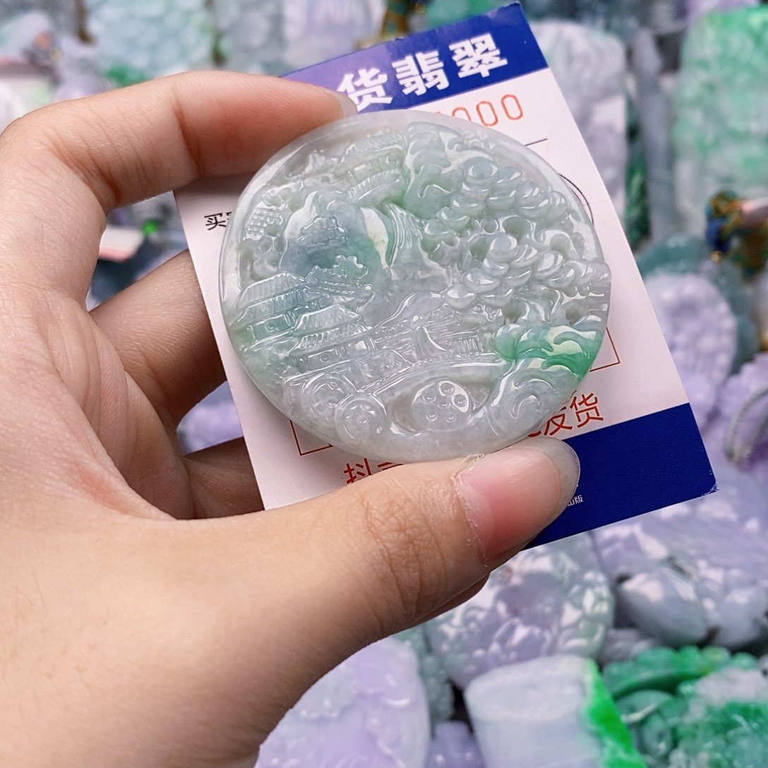 吊坠(不含链)未镶嵌翡翠