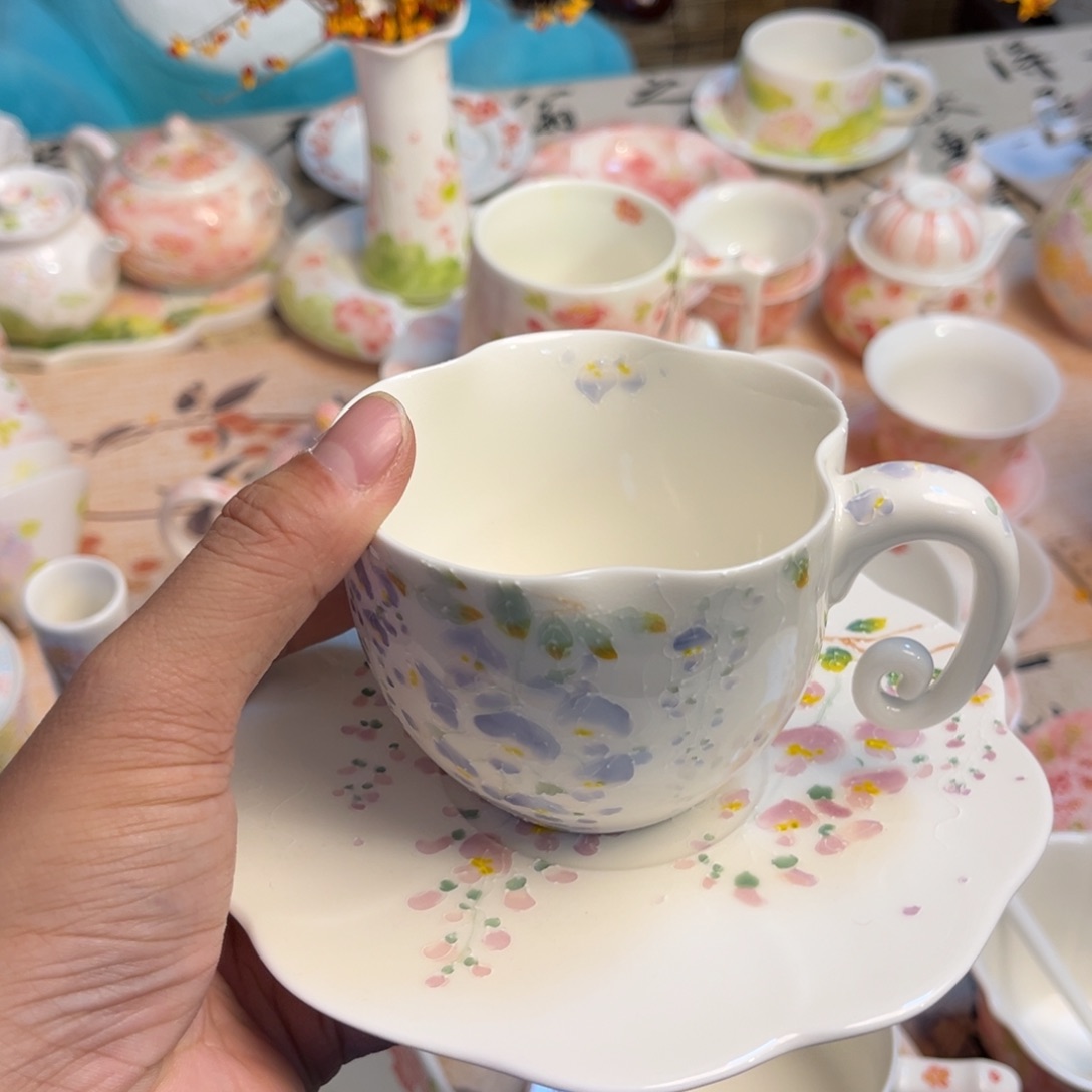 陶瓷手柄款山茶花咖啡杯