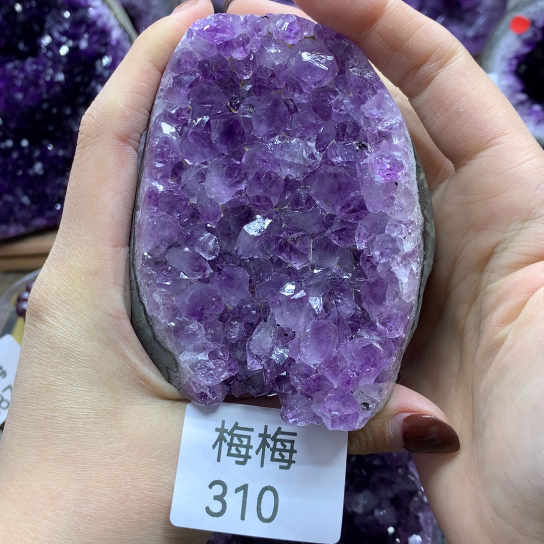 紫晶大型摆件（非配饰）未镶嵌