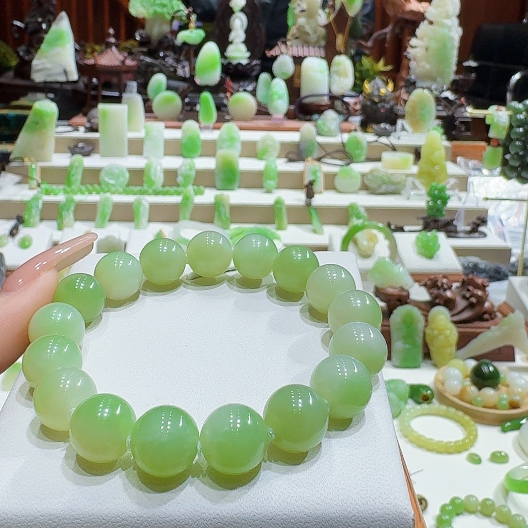 和田玉（翠青玉）未镶嵌挂件翠青卡12