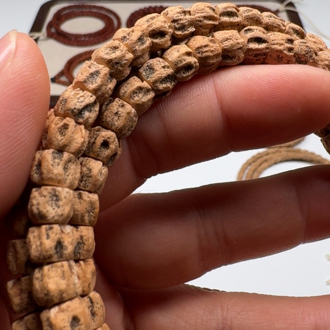柏香籽/百香籽手串8mm