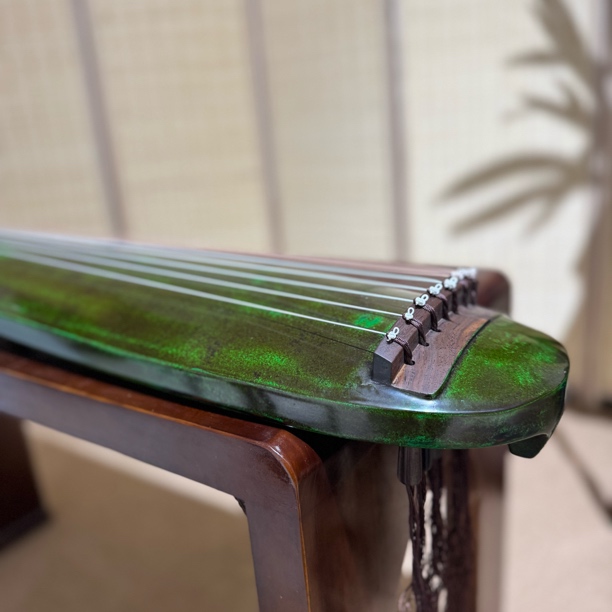 《小古琴》90cm绿色混沌生漆面老杉木手工古琴