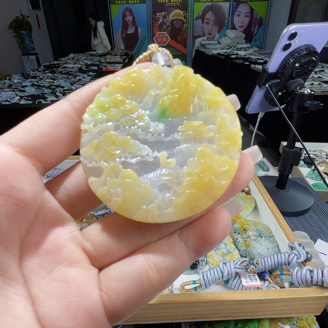 颈饰未镶嵌翡翠一