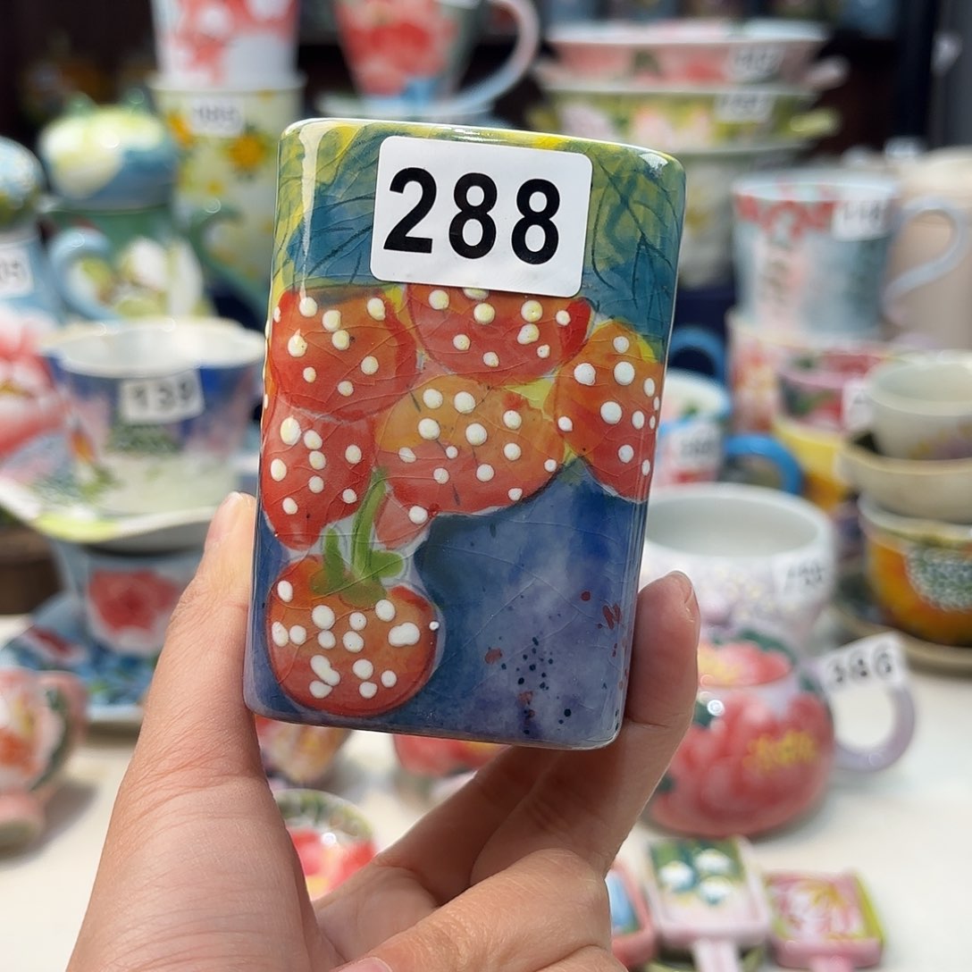 瓷片兔兔好漂亮呜呜e de mo mo l