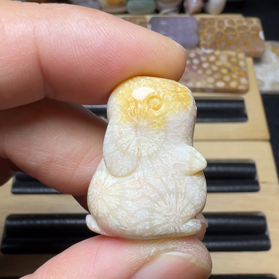 硅化玉纯天然色有机玉石未镶嵌