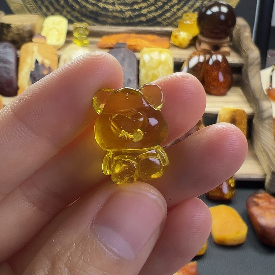 琥珀裸石未镶嵌琥珀