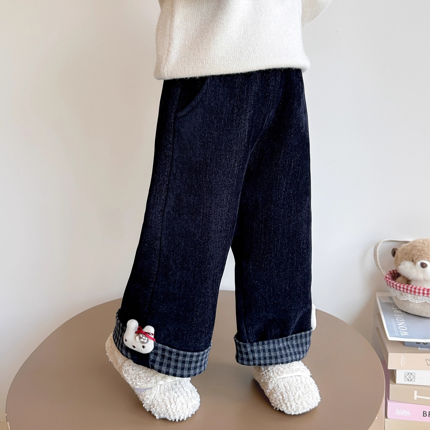 女童加绒加厚牛仔裤子冬装女宝宝休闲保暖儿童一体绒条绒直筒裤