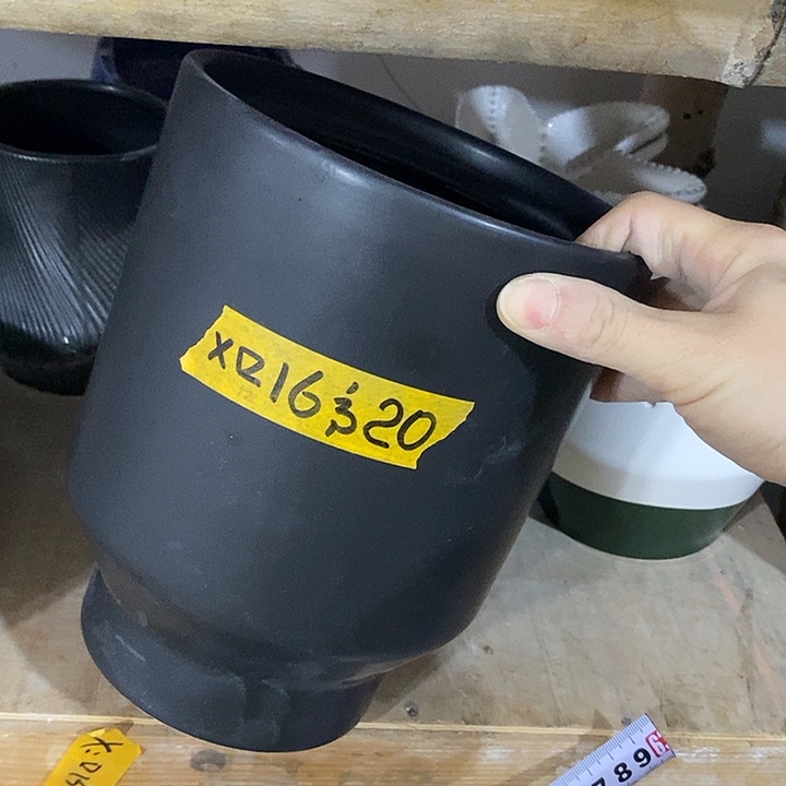 陶盆有孔 瑕疵针孔漏釉介意勿拍外口 16外高20