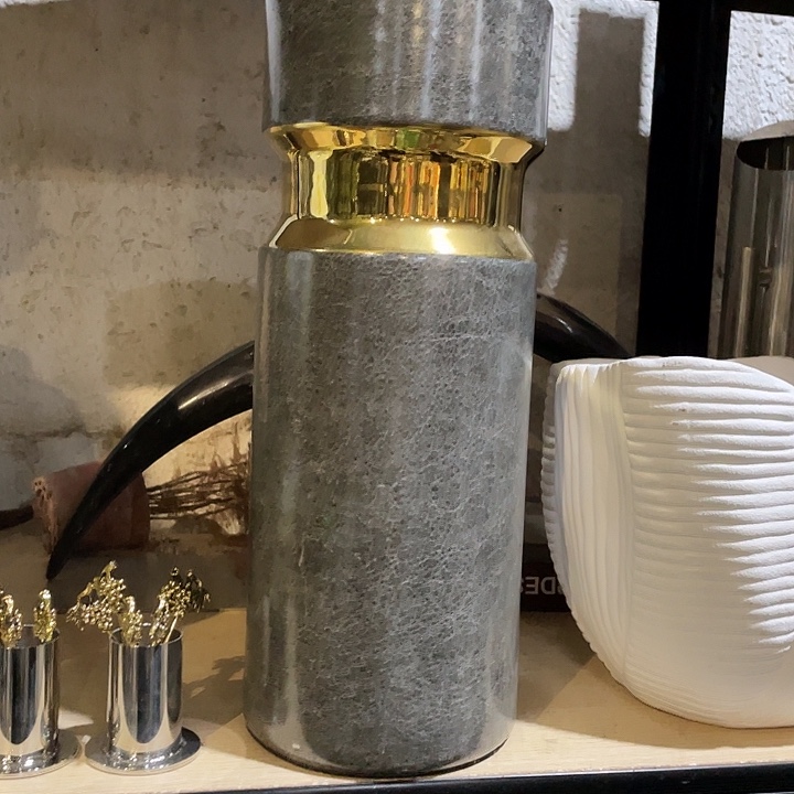 孙*陶瓷花瓶，茶杯茶具。