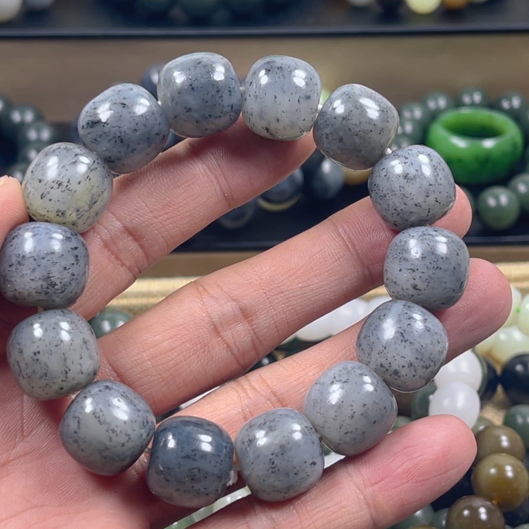 和田玉手串未镶嵌临****技