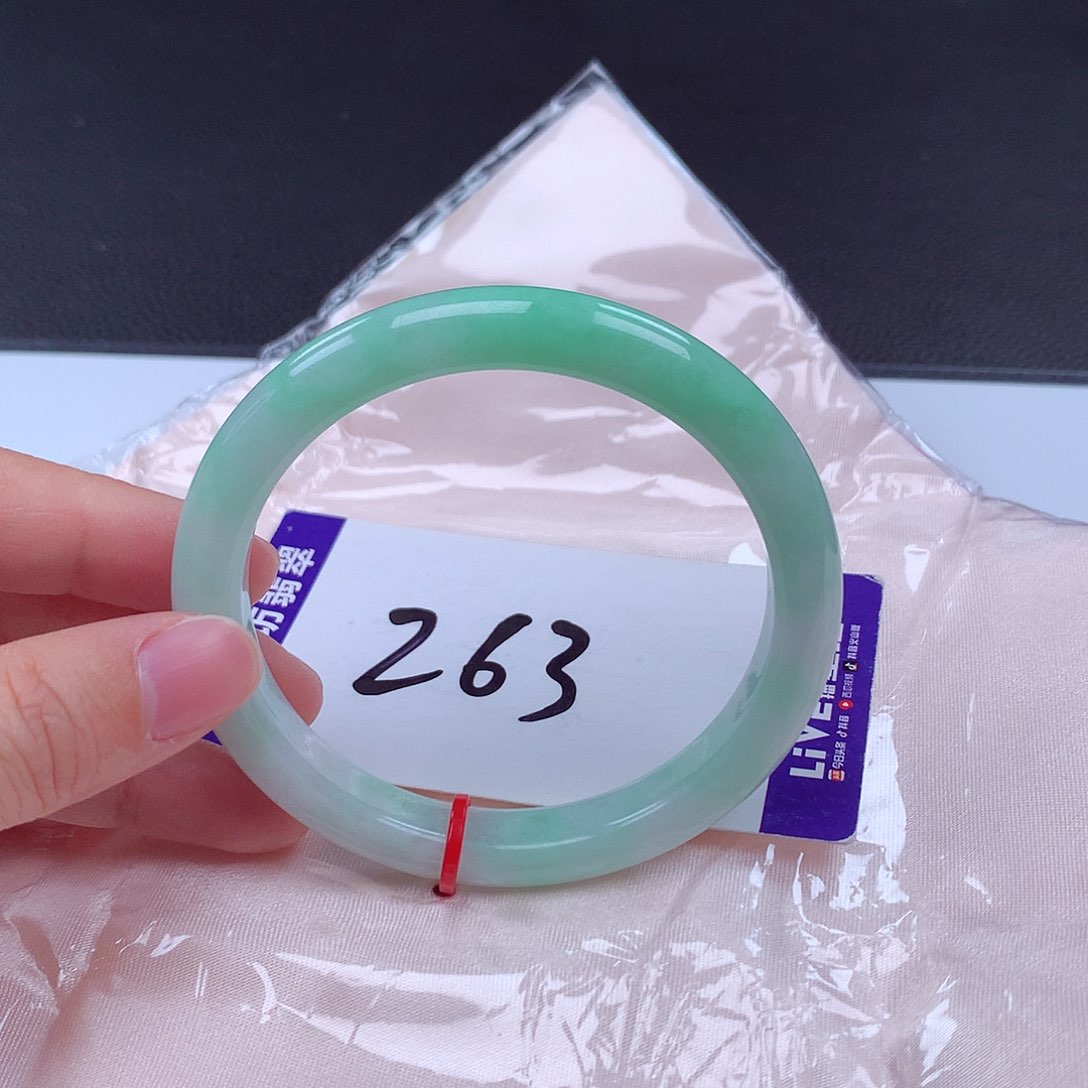 翡翠手镯未镶嵌手镯001817