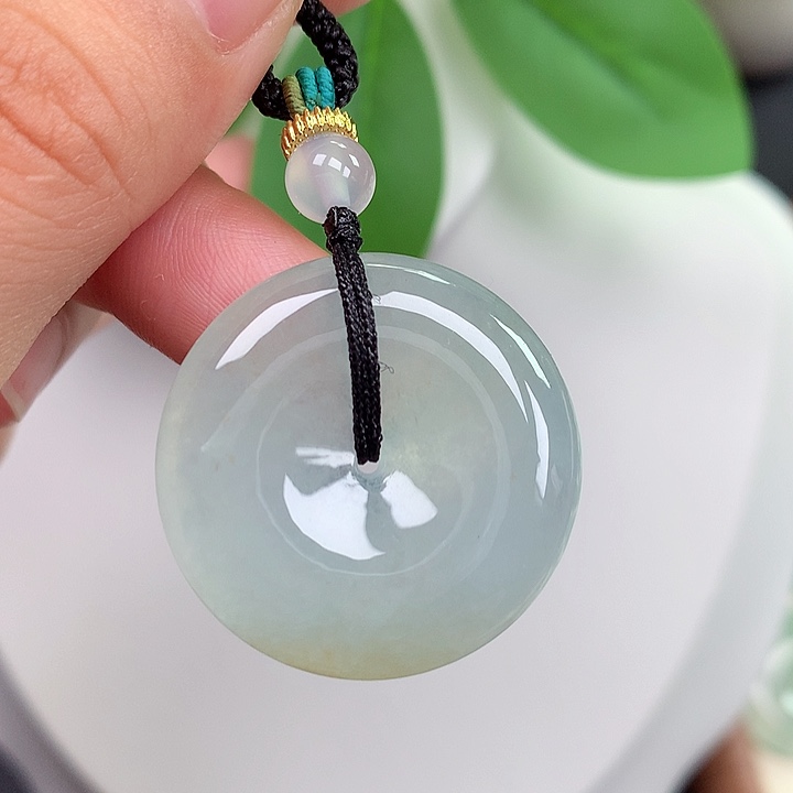 翡翠未镶嵌颈饰平安扣 28.5x5.9mm