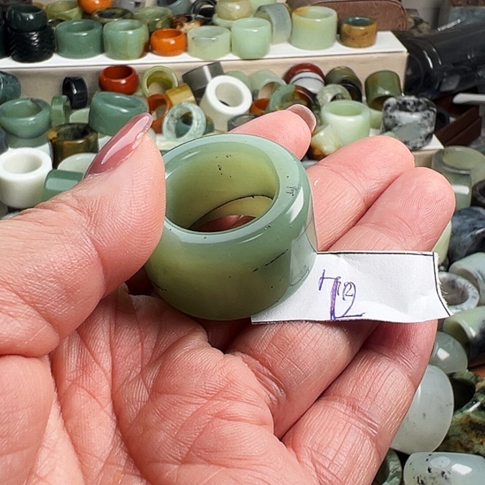 【闪购商品】未镶嵌岫玉戒指抖**仙