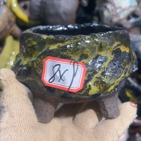 粗陶花盆手工花盆里