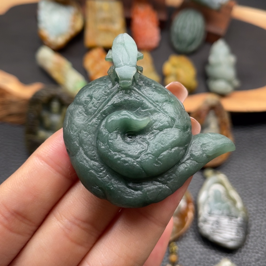 定制翡翠未镶嵌翡翠
