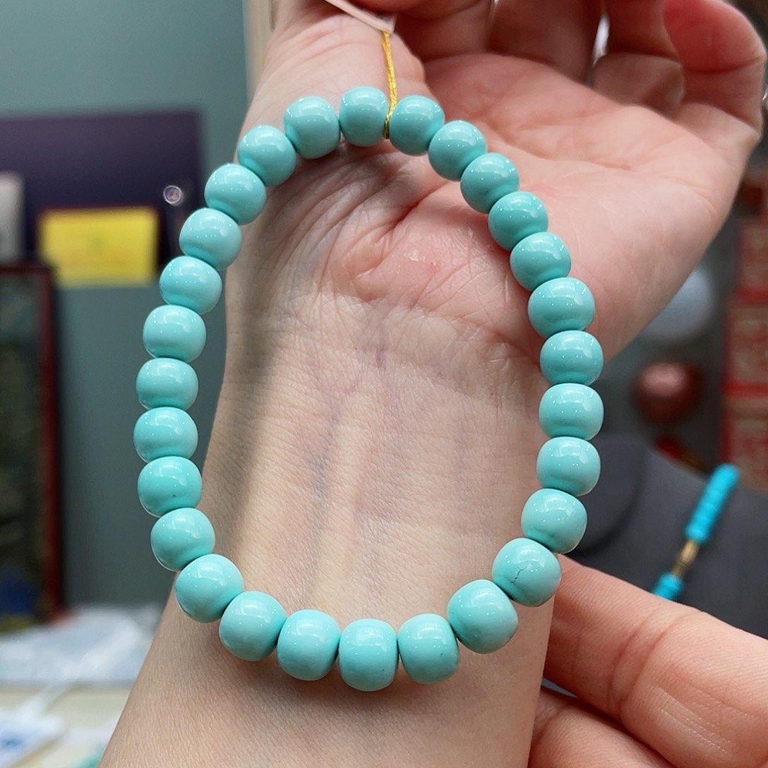 绿松石颈饰未镶嵌